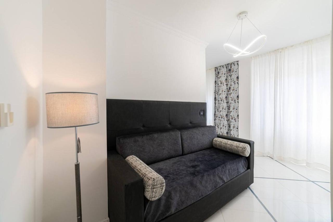Apartments Hotel Real Suite Napoli Chiaia Mergellina エクステリア 写真