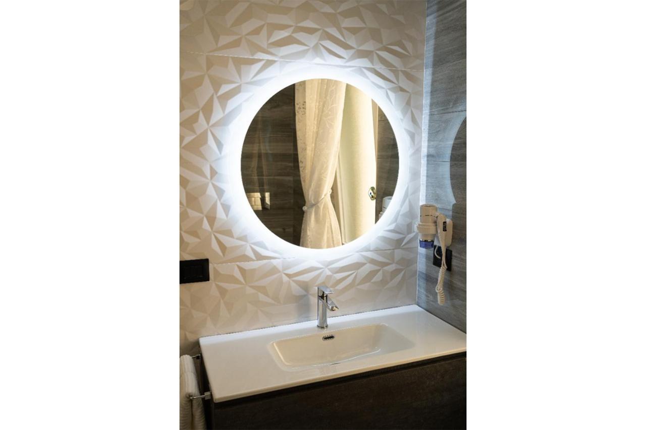 Apartments Hotel Real Suite Napoli Chiaia Mergellina エクステリア 写真