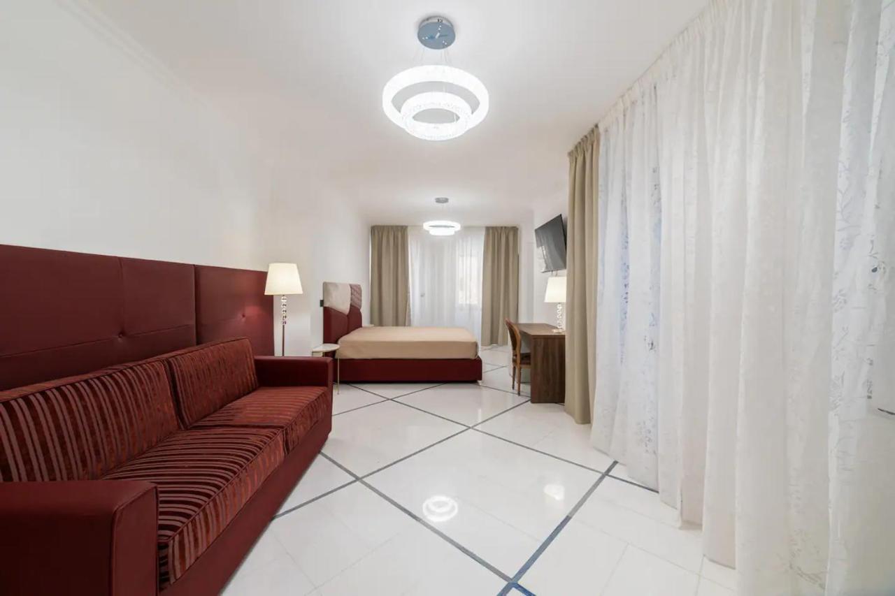 Apartments Hotel Real Suite Napoli Chiaia Mergellina エクステリア 写真